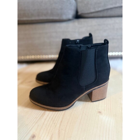 White Mountain booties - Picture 4 of 7